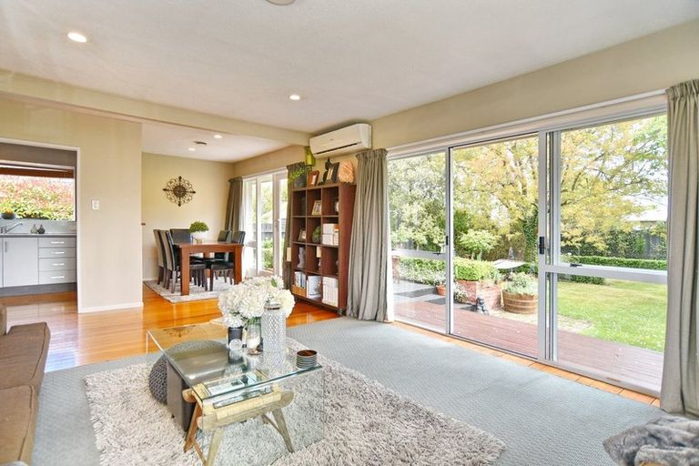 Photo of property in 39 Flower Street, Bryndwr, Christchurch, 8053