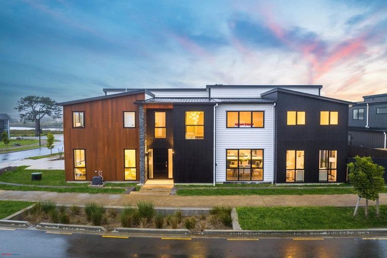 Photo of property in 45 Evergreen Parade, Rosehill, Papakura, 2113