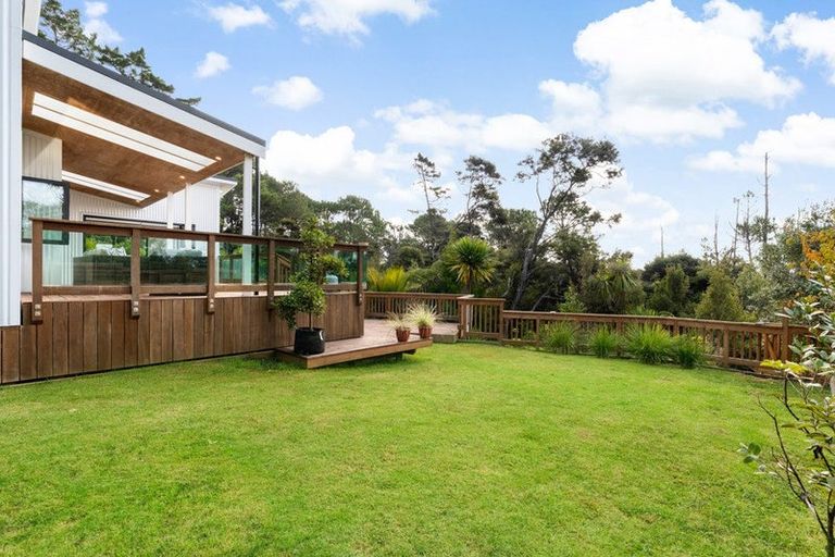 Photo of property in 12 Sunnyvale Road, Waitakere, Auckland, 0614