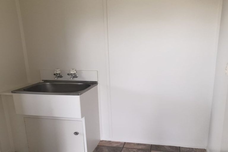 Photo of property in 6a Meachen Terrace, Waiuku, 2123