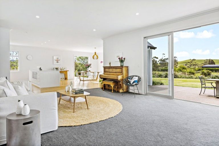 Photo of property in 245 Muriwai Valley Road, Muriwai, Waimauku, 0881