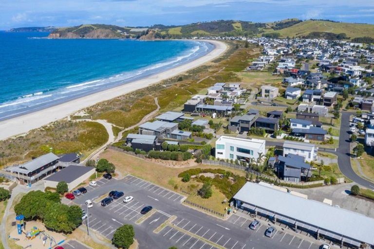 Photo of property in 5 Matariki Street, Omaha, 0986