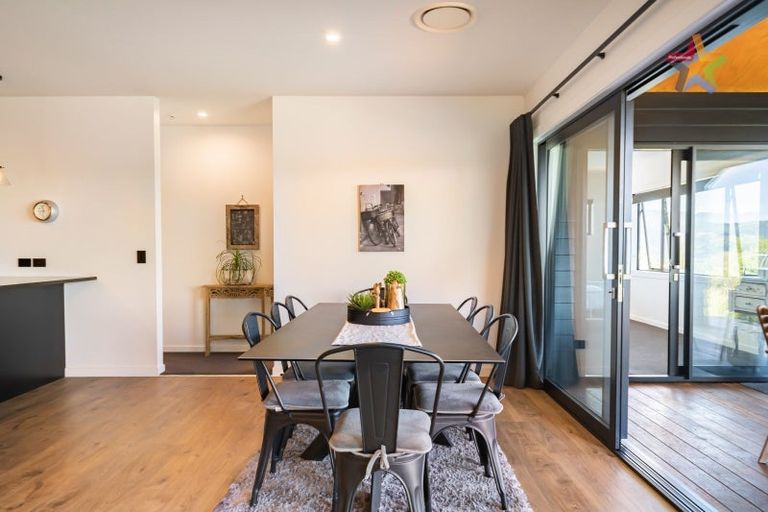 Photo of property in 13 Mount Marua Way, Timberlea, Upper Hutt, 5018