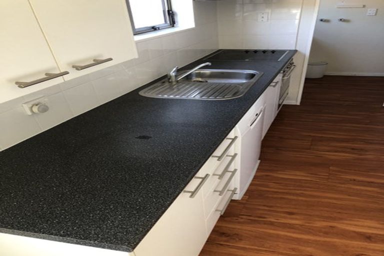 Photo of property in 1/1 Bengal Drive, Cashmere, Christchurch, 8022