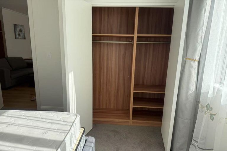 Photo of property in 13 Regis Lane, Flat Bush, Auckland, 2019