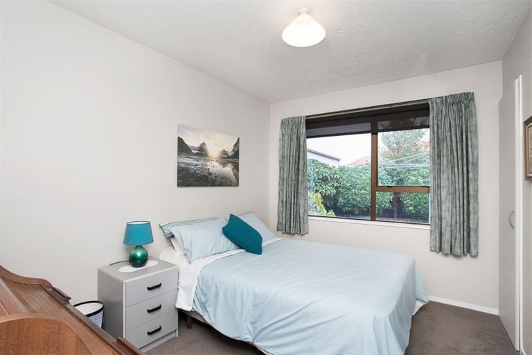 Photo of property in 6 Briarmont Street, Avondale, Christchurch, 8061
