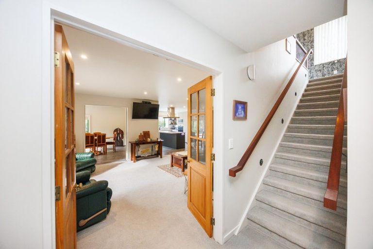Photo of property in 8 Fraser Court, Roslyn, Palmerston North, 4414
