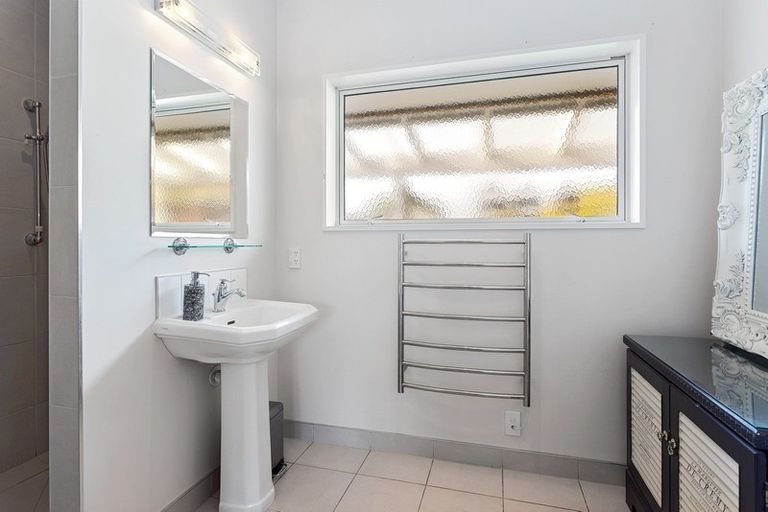 Photo of property in 63 Old Main Road North, Leithfield, Amberley, 7481