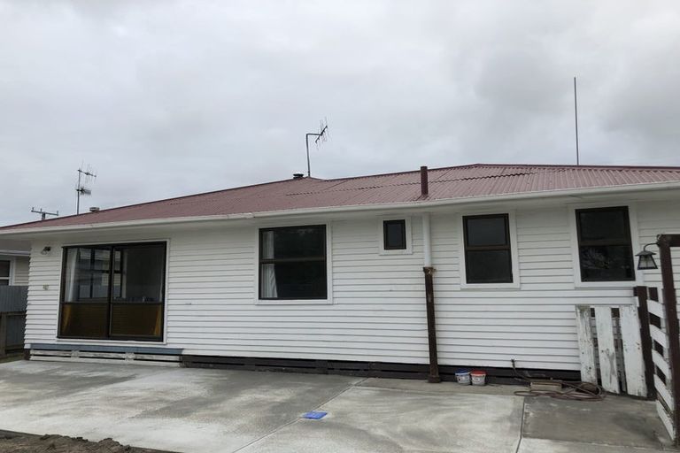 Photo of property in 10 Warwick Crescent, Taradale, Napier, 4112