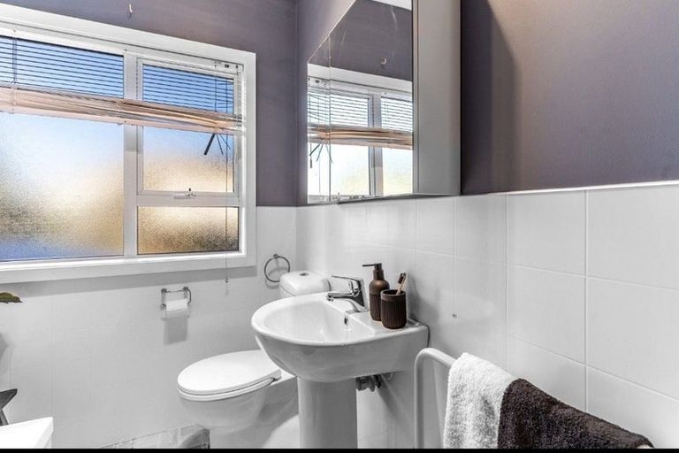 Photo of property in 39 Albert Street, Winton, 9720