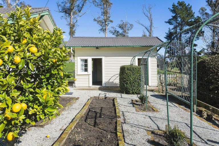 Photo of property in 1909 Tiniroto Road, Waerengaokuri, Manutuke, 4072