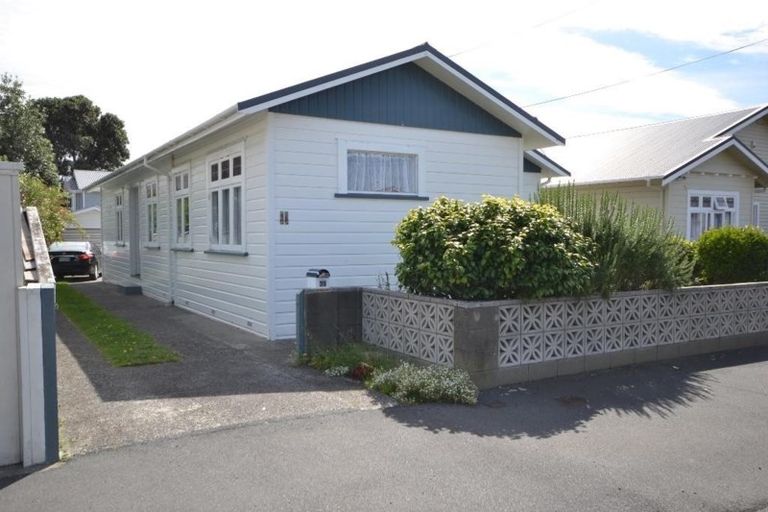 Photo of property in 35 Strathavon Road, Miramar, Wellington, 6022