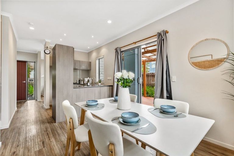 Photo of property in 58 Station Street, Hobsonville, Auckland, 0616