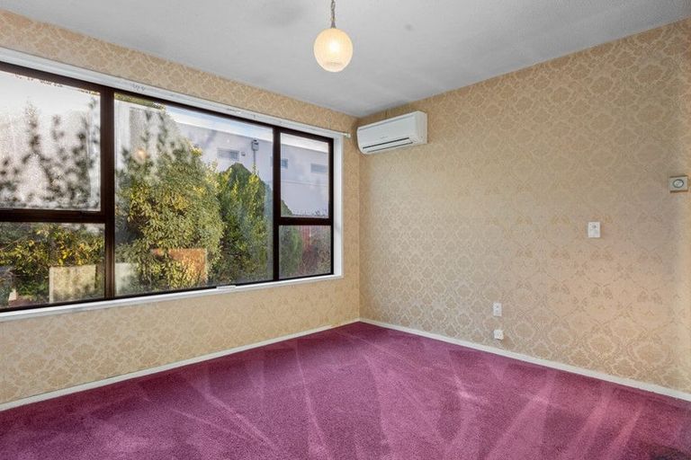 Photo of property in 2/17 Garreg Road, Fendalton, Christchurch, 8052