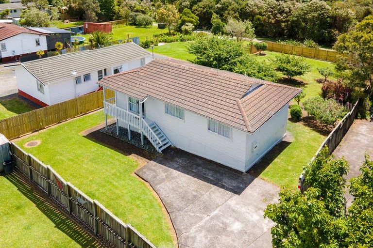 Photo of property in 106 Borich Road, Sunnyvale, Auckland, 0612