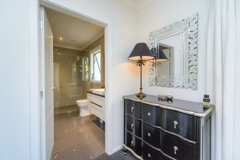 Photo of property in 16a Hardie Street, Hokowhitu, Palmerston North, 4410