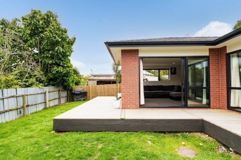 Photo of property in 86 Main South Road, Green Island, Dunedin, 9018