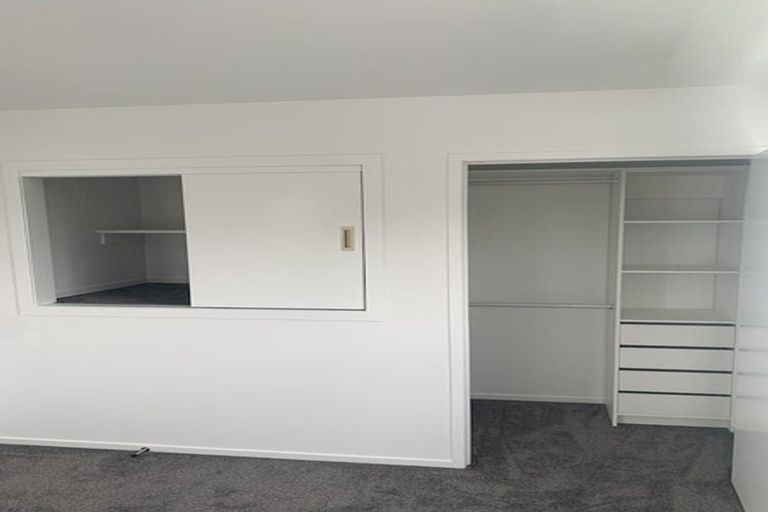 Photo of property in 1/2 Jadewynn Drive, Massey, Auckland, 0614