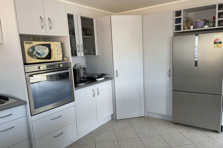 Photo of property in 3a Mckenzie Avenue, Arkles Bay, Whangaparaoa, 0932