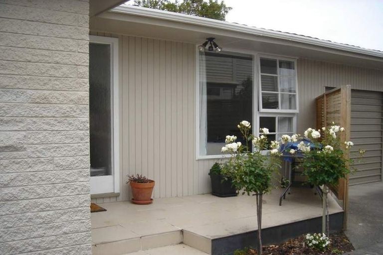 Photo of property in 1/42 Prossers Road, Saint Martins, Christchurch, 8022