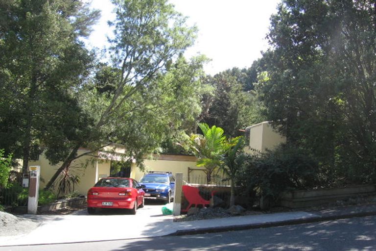 Photo of property in 79 Park Hill Road, Birkenhead, Auckland, 0626