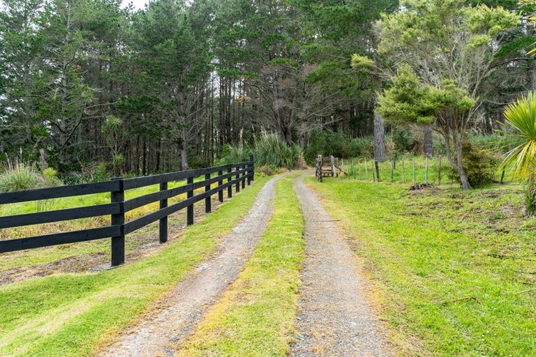 Photo of property in 1308 Bickerstaffe Road, Maungaturoto, 0587