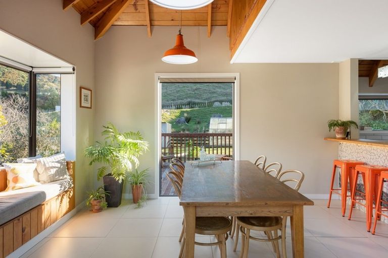 Photo of property in 7 Cornwall Street, Picton, 7220