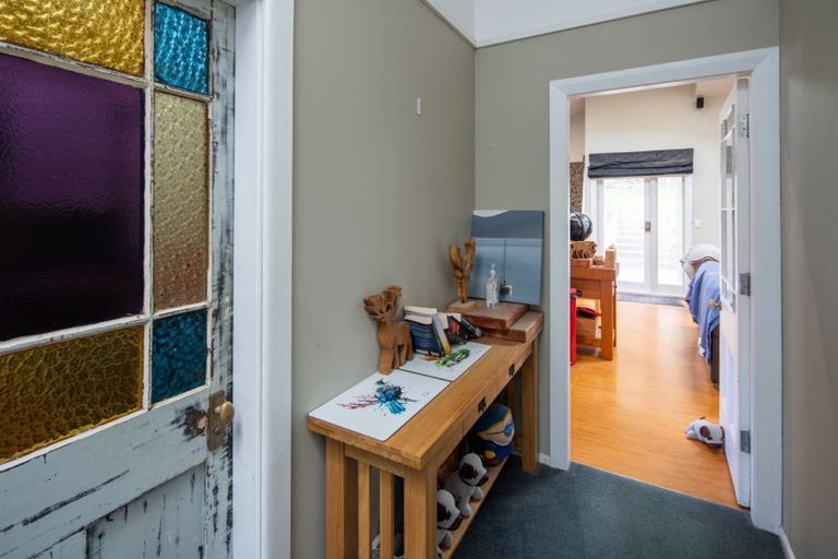 Photo of property in 46 Eden Street, Island Bay, Wellington, 6023