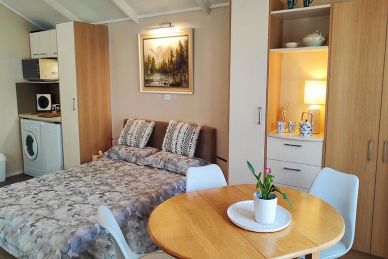 Photo of property in 24 Bracken Street, Petone, Lower Hutt, 5012