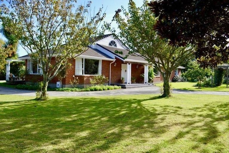 Photo of property in 75 Freemans Road, Otaki, 5512