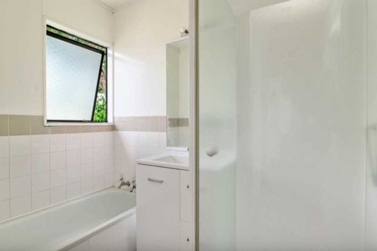 Photo of property in 15a Wharenui Road, Owhata, Rotorua, 3010