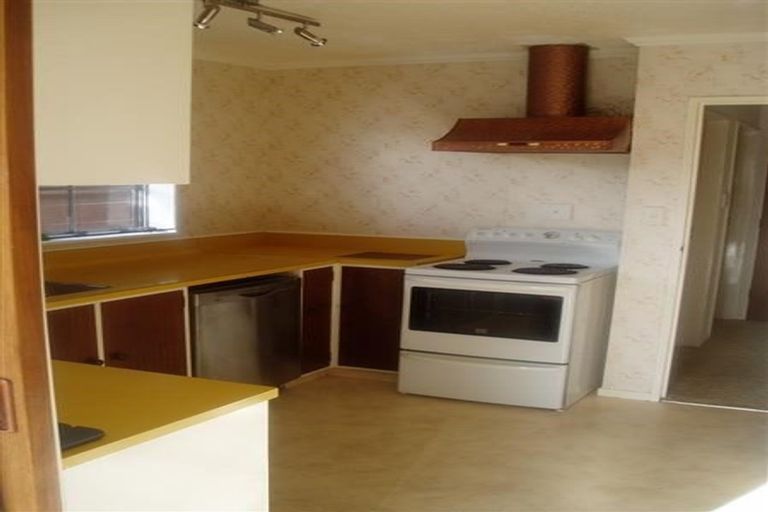 Photo of property in 18a Wai-iti Crescent, Woburn, Lower Hutt, 5010