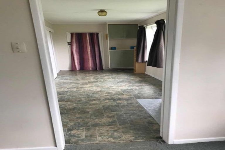 Photo of property in 58 Glendale Road, Glen Eden, Auckland, 0602