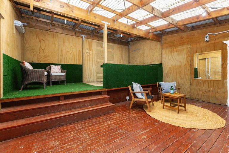 Photo of property in 13 Sombrero View, Ascot Park, Porirua, 5024