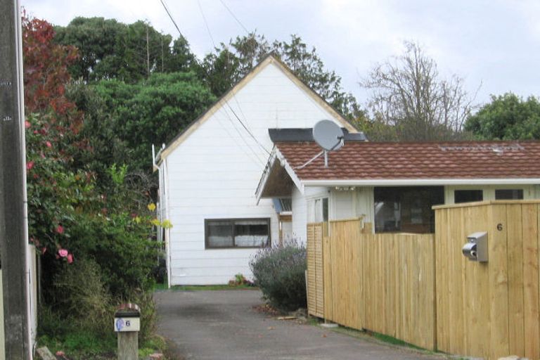 Photo of property in 6a Rimu Street, Waikanae, 5036