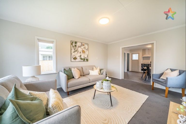 Photo of property in 37 Russell Road, Wainuiomata, Lower Hutt, 5014