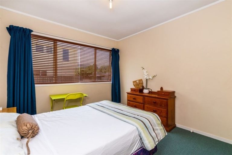 Photo of property in 2/15 Kotare Street, Hilltop, Taupo, 3330