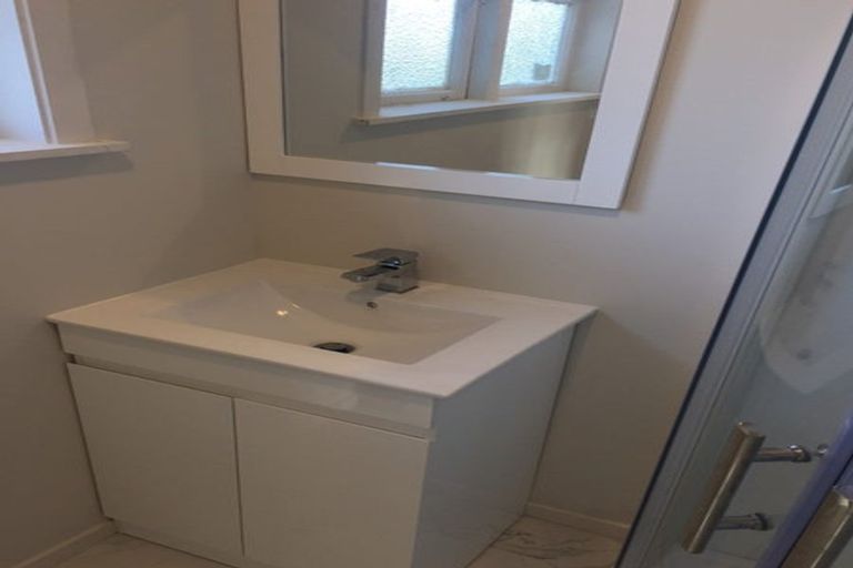 Photo of property in 43 Miranda Street, Avondale, Auckland, 0600