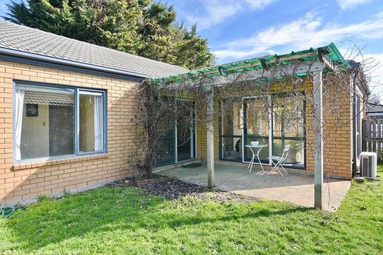 Photo of property in 10 Riegler Place, Belfast, Christchurch, 8051