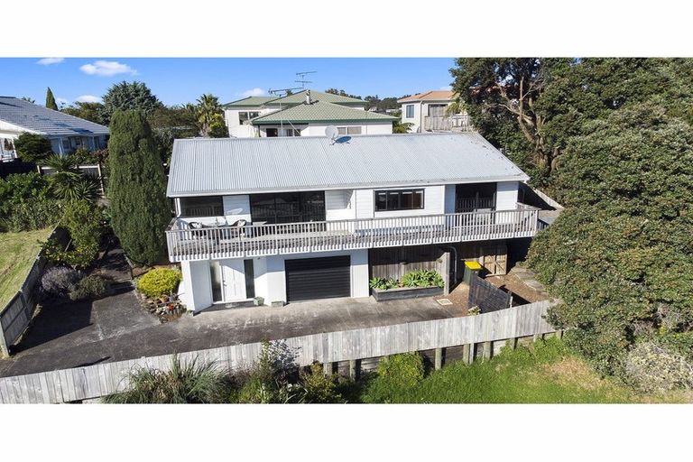 Photo of property in 599b Whangaparaoa Road, Stanmore Bay, Whangaparaoa, 0932