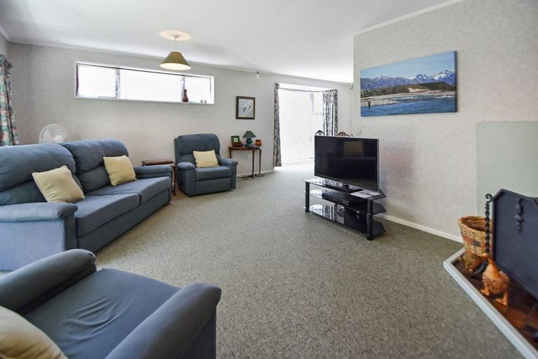 Photo of property in 7 Benmore Place, Omarama, 9412