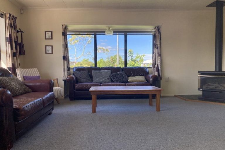 Photo of property in 127 Paramount Parade, Tikipunga, Whangarei, 0112