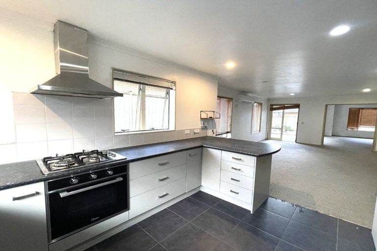Photo of property in 71 Wayne Francis Drive, Flat Bush, Auckland, 2016