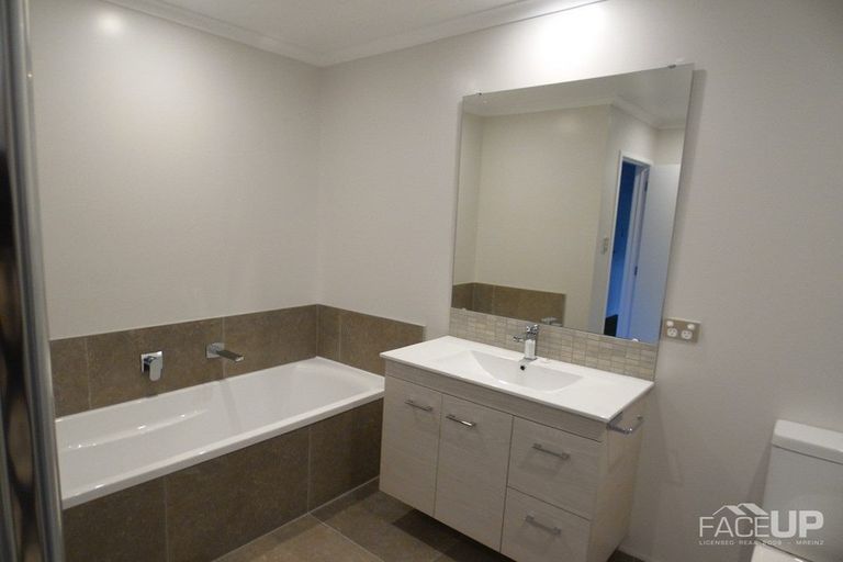 Photo of property in 26 Tuatua Road, Hobsonville, Auckland, 0616