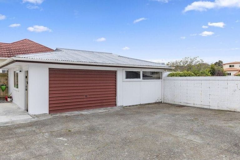 Photo of property in 19 Charleston Avenue, Boulcott, Lower Hutt, 5011