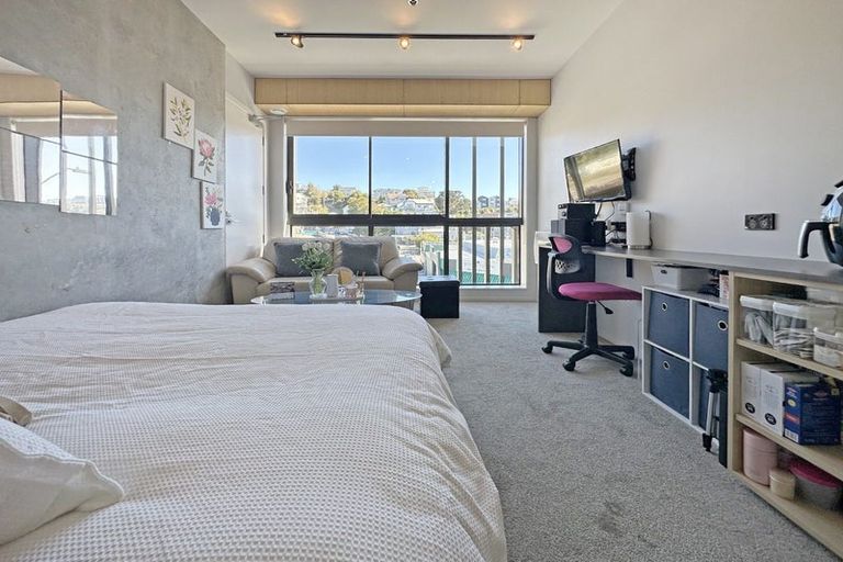 Photo of property in Vedado Apartments, 208/41 Hopper Street, Mount Cook, Wellington, 6011