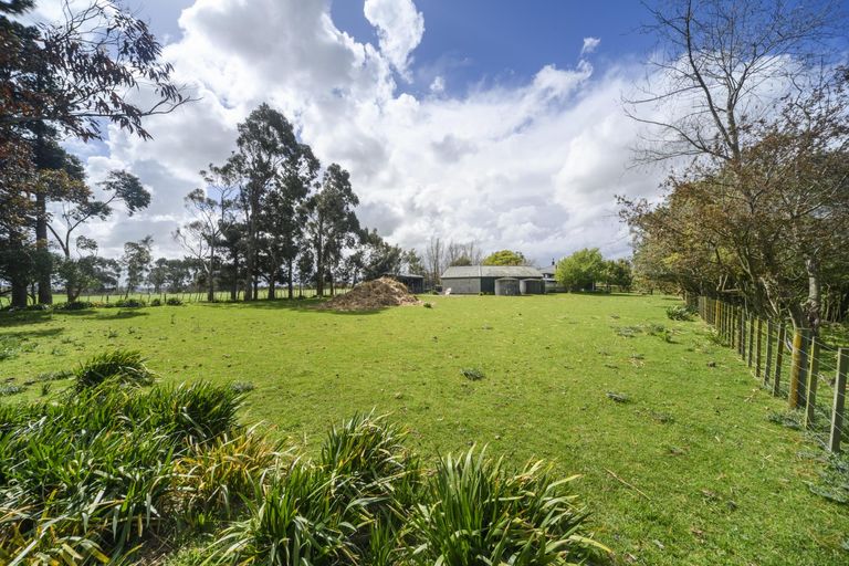 Photo of property in 803 Roberts Line, Bunnythorpe, Palmerston North, 4478