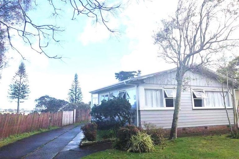 Photo of property in 15 Riverina Avenue, Pakuranga, Auckland, 2010