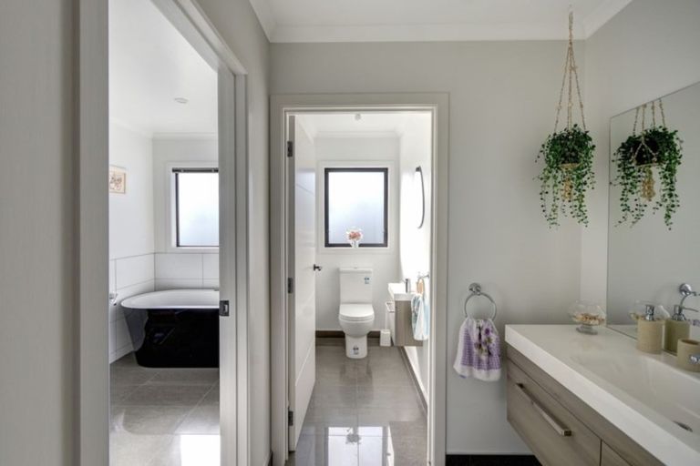 Photo of property in 14 Hagart-alexander Drive, Mosgiel, 9024