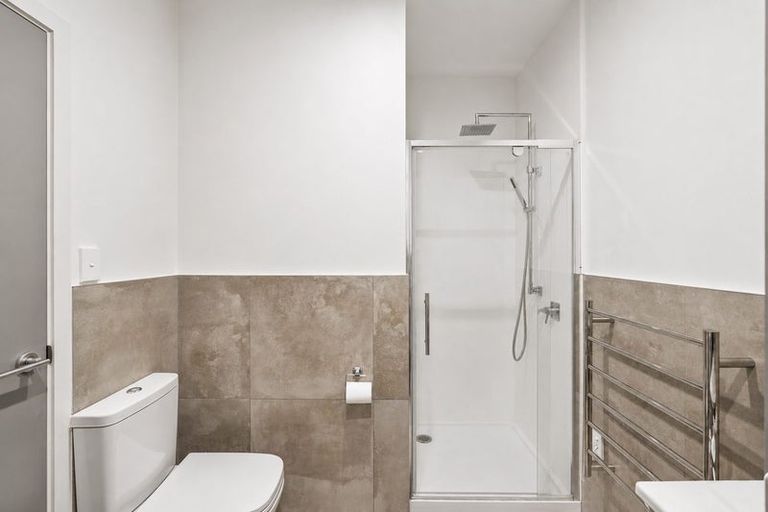 Photo of property in Wyndham Gardens Apartments, 30 Red Oaks Drive, Frankton, Queenstown, 9300